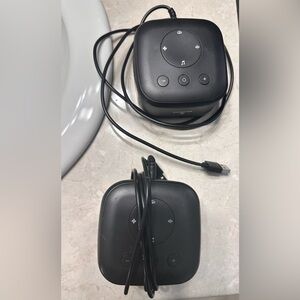 Pair of two Eiesories Sound Machines with USB Cable